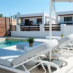 Dream Holidays * Nikiti (Sithonia)
